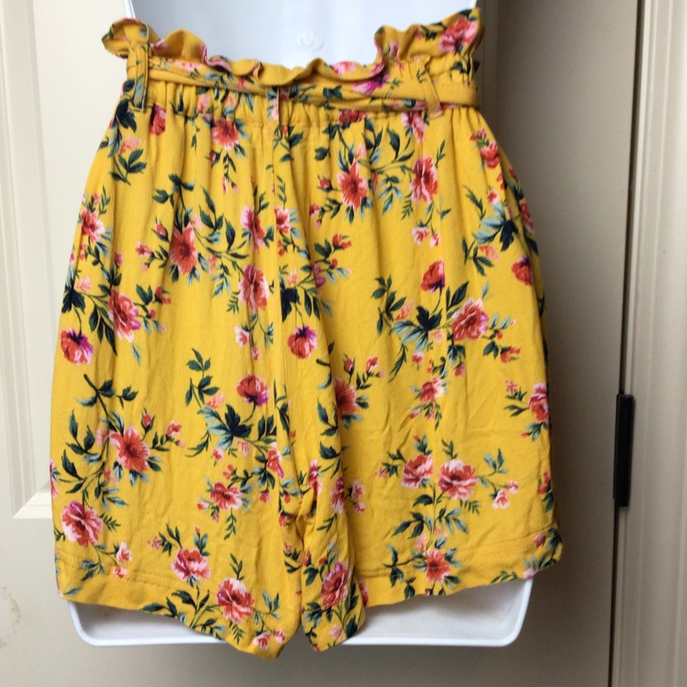 American Eagle Floral‎ Shorts High Waist Paper Bag Waist Yellow XXS - Picture 3 of 10